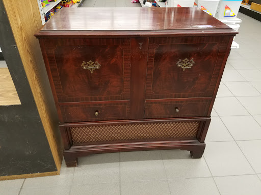 Thrift Store «Neenah Goodwill Retail Store & Training Center», reviews and photos