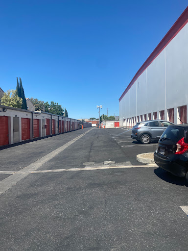 Self-Storage Facility «Public Storage», reviews and photos, 9341 Shirley Ave, Northridge, CA 91324, USA