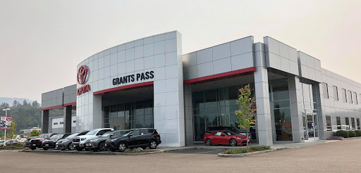 Car Dealer «Grants Pass Toyota», reviews and photos, 375 Redwood Hwy, Grants Pass, OR 97527, USA