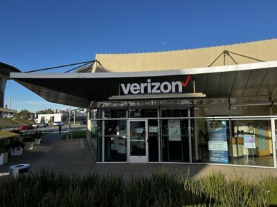 Cell Phone Store «Verizon», reviews and photos, 2981 Michelson Dr a, Irvine, CA 92612, USA