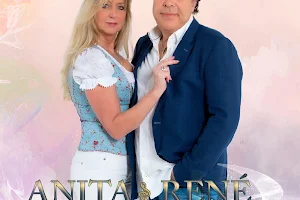 Anita & René image