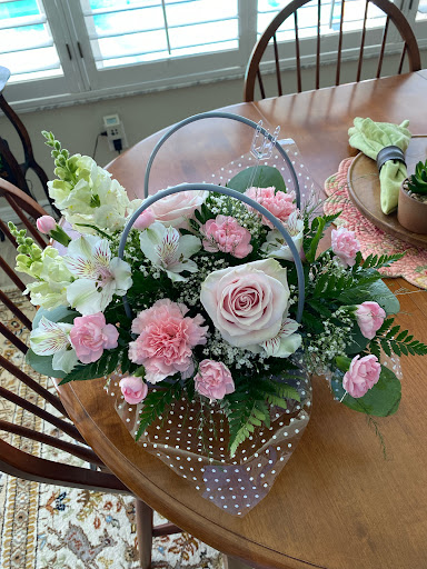 Florist «Harriets Flowers», reviews and photos, 226 College Ave W, Ruskin, FL 33570, USA