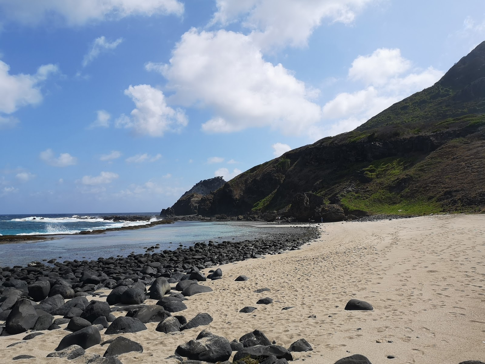 Photo de Praia do Atalaia avec un rivage spacieux