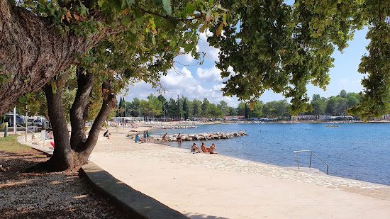 Valkanela beach