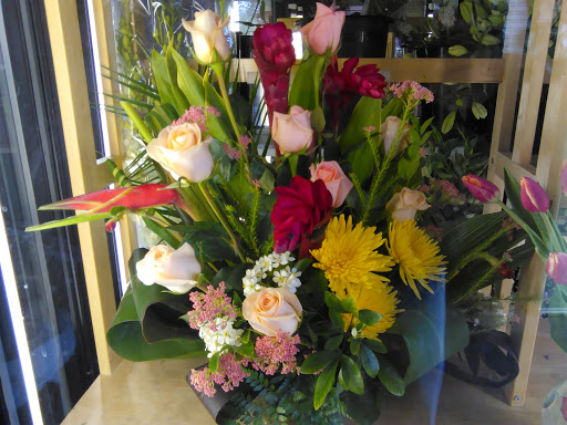 Florist «L V Flowers», reviews and photos, 8295 Old Redwood Hwy, Cotati, CA 94931, USA
