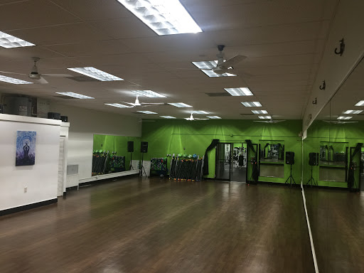 Gym «Solid Bodies Gym», reviews and photos, 2079 W 76th St, Hialeah, FL 33016, USA