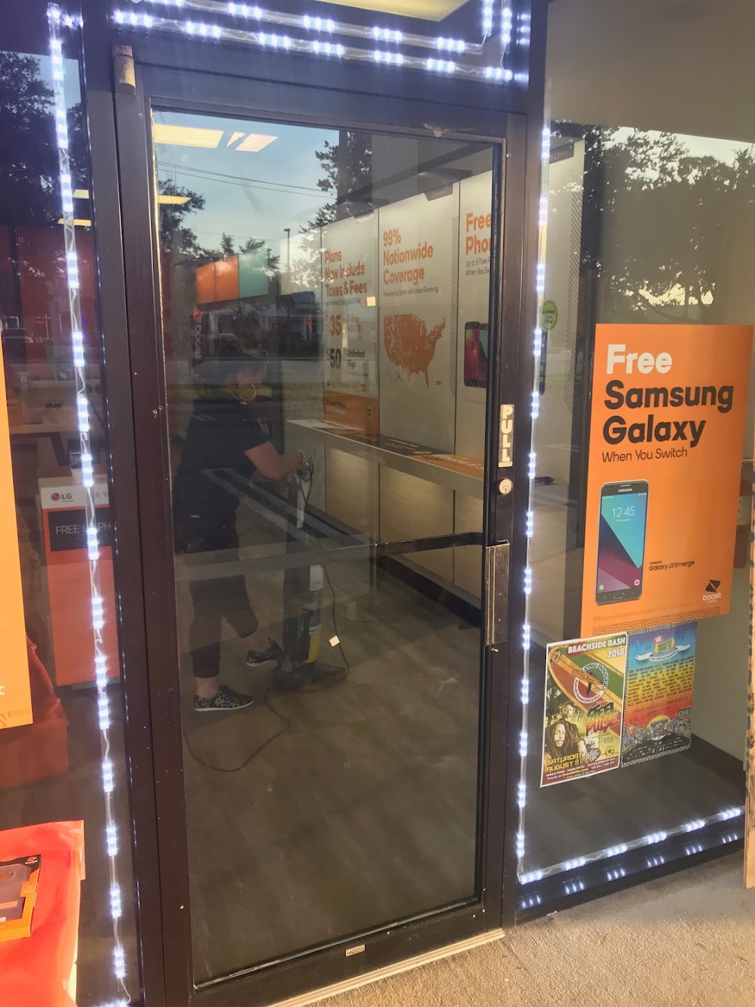 A 1 Rey Shower and Closet Doors