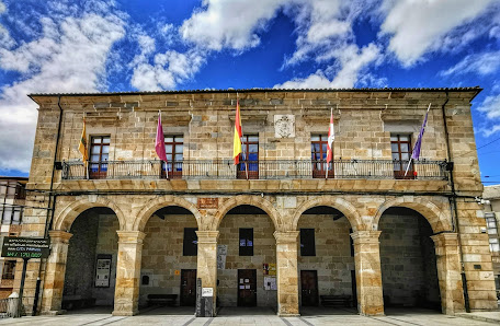 Ayuntamiento de Espinosa de los Monteros P.º de la Castellana, 10, 09560 Espinosa de los Monteros, Burgos, España