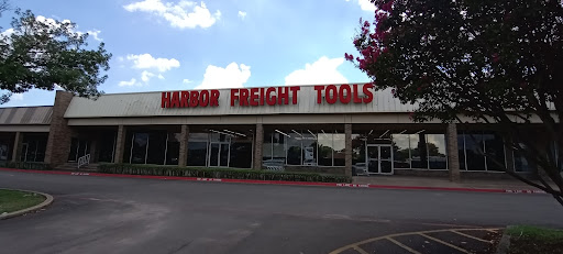 Hardware Store «Harbor Freight Tools», reviews and photos, 1704 E Belt Line Rd, Richardson, TX 75081, USA