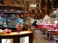 Atmosphère du Restaurant La Pinta à Hendaye - n°2