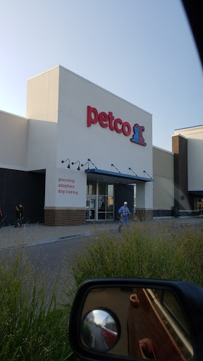 Pet Supply Store «Petco Animal Supplies», reviews and photos, 226 Thornton Drive, Dickson, TN 37055, USA