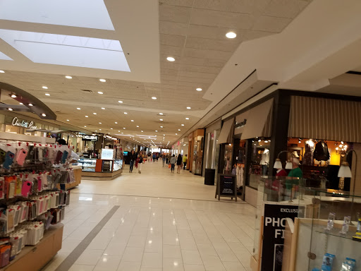 Shopping Mall «College Mall», reviews and photos, 2894 E 3rd St, Bloomington, IN 47401, USA
