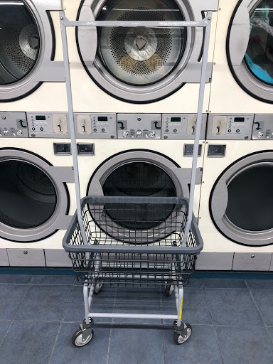 Laundromat «Fluff and Fold Lavanderia», reviews and photos, 5042 Warner Ave, Huntington Beach, CA 92649, USA