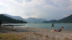 Spiaggia Sulzano'in fotoğrafı birden fazla geniş koy ile birlikte