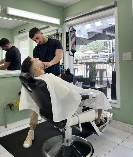 Barber Shop «Gonzalez Barber Shop», reviews and photos, 1845 N Bay Rd, Miami Beach, FL 33139, USA