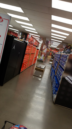Shoe Store «WSS», reviews and photos, 2388 Long Beach Blvd, Long Beach, CA 90806, USA