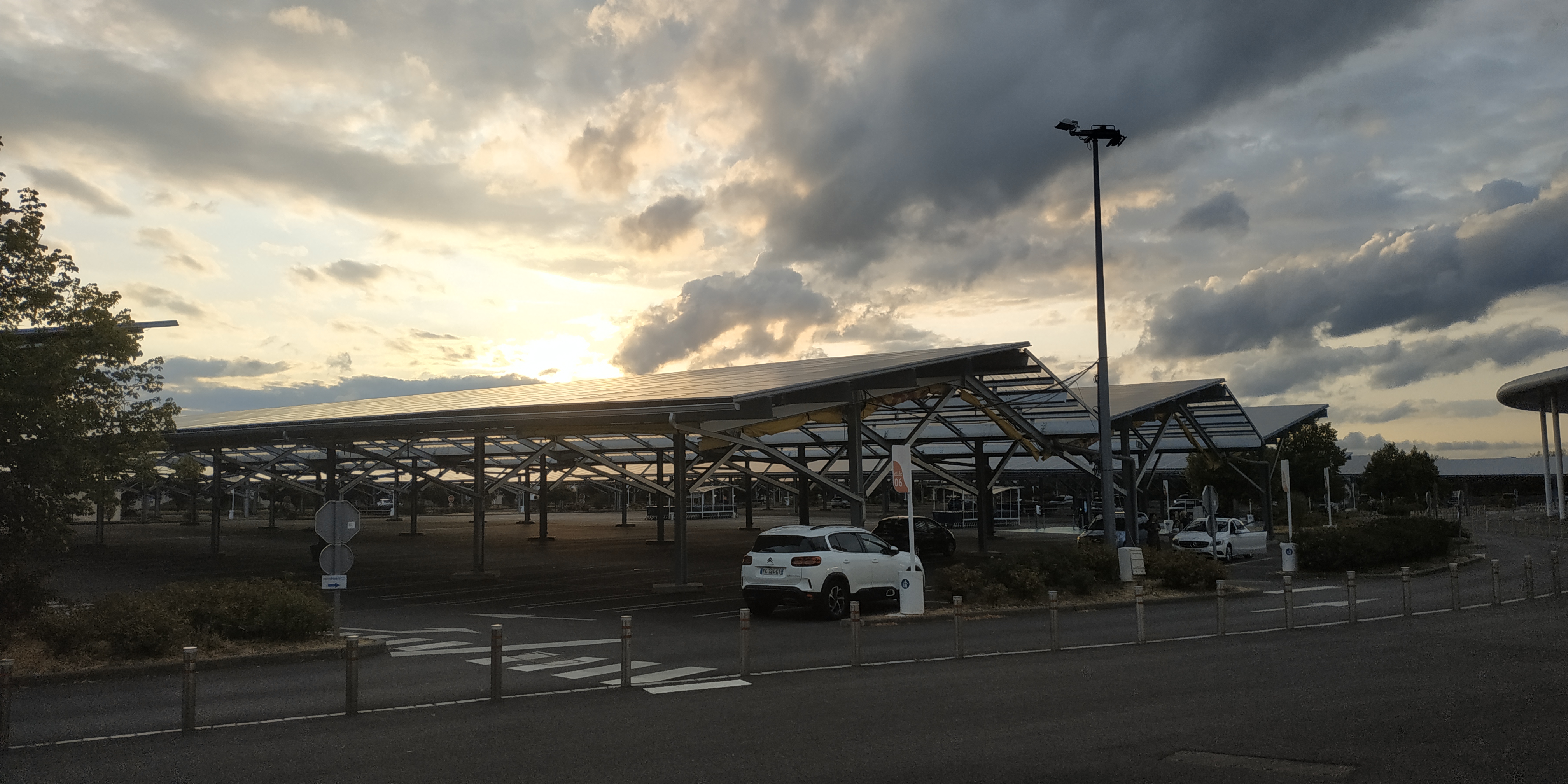 Photo n° 9 de l'avis de Sorti.u fait le 14/07/2023 à 20:55