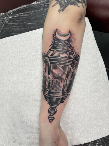 Find tattoos ideas for men with meaning for your next unique tattoo in Sioux City at Addictive Tattoo-Piercing