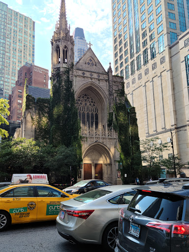 Shopping Mall «900 North Michigan Shops», reviews and photos, 900 N Michigan Ave, Chicago, IL 60611, USA