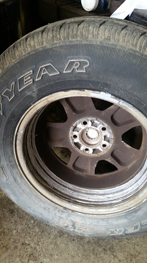 Auto Repair Shop «Muskegon Brake & Tire», reviews and photos, 848 E Broadway Ave, Muskegon, MI 49444, USA