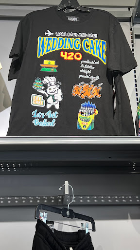 Shopping Mall «Freedom Village Shopping Center», reviews and photos, 1039 Alleghany St, Charlotte, NC 28208, USA