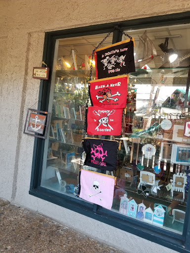 Shopping Mall «Coligny Plaza Shopping Center», reviews and photos, 1 N Forest Beach Dr, Hilton Head Island, SC 29928, USA