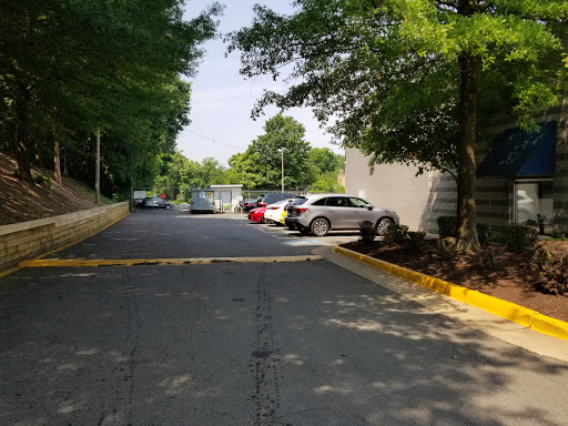 Used Car Dealer «Koons Used Car Outlet», reviews and photos, 302 Annandale Rd, Falls Church, VA 22042, USA