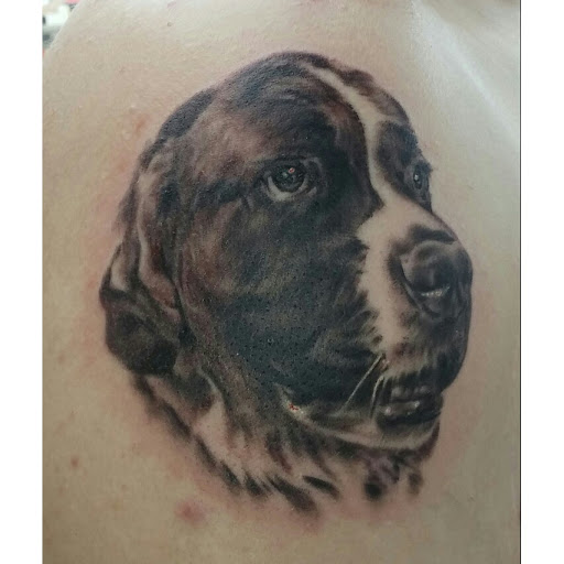 Tattoo Shop «magnum opus tattoo company», reviews and photos, 1817 Padre Blvd #4, South Padre Island, TX 78597, USA