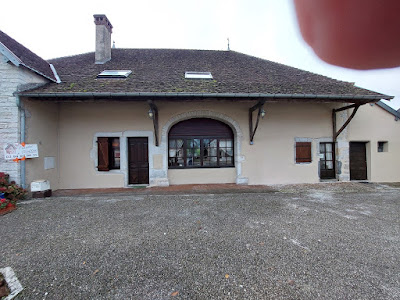 Façades et Tradition à Frébuans
