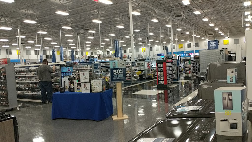 Electronics Store «Best Buy», reviews and photos, 4707 Valley View Blvd NW, Roanoke, VA 24012, USA