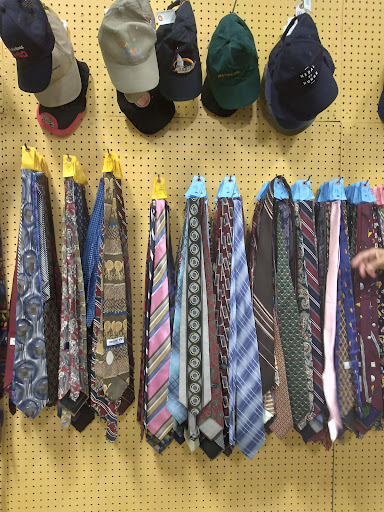 Thrift Store «Community Thrift Stores», reviews and photos, 1047 SE Military Dr, San Antonio, TX 78214, USA