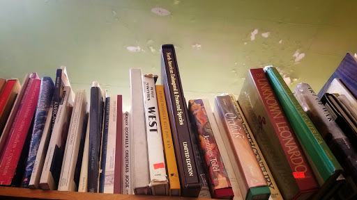 Magazine Store «Book Castle-Movie World», reviews and photos, 212 N San Fernando Blvd, Burbank, CA 91502, USA