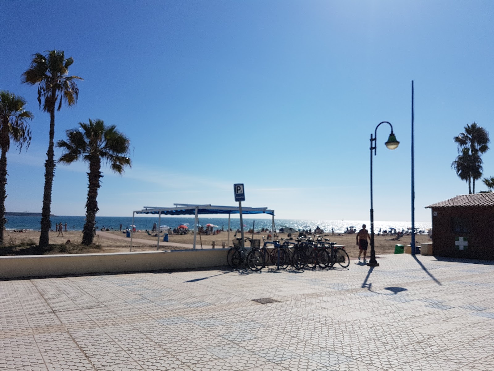 Photo de los Naufragos avec l'eau bleu de surface