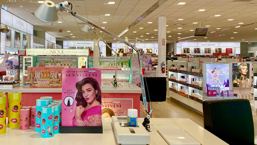 Cosmetics Store «Ulta Beauty», reviews and photos, 3839 Emery St #200, Emeryville, CA 94608, USA