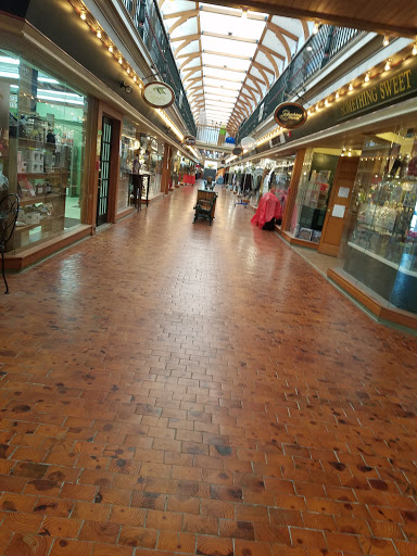 Shopping Mall «PowerHouse Mall», reviews and photos, 8 Glen Rd, West Lebanon, NH 03784, USA