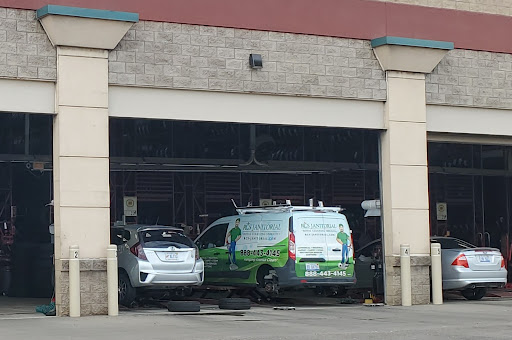 Tire Shop «Discount Tire Store - Sterling Heights, MI», reviews and photos, 8180 Metro Pkwy, Sterling Heights, MI 48312, USA