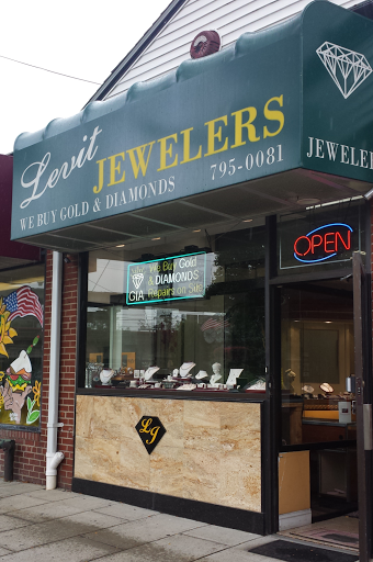 Jewelry Store «Levit Jewelers», reviews and photos, 1000 Park Blvd E, Massapequa Park, NY 11762, USA