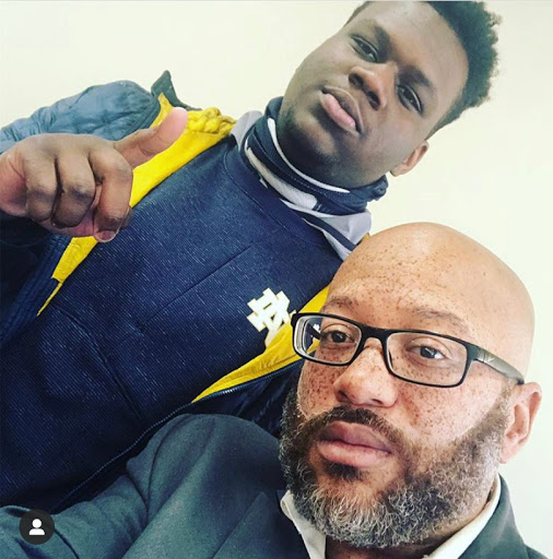 Barber Shop «Hyroglyphics Barber Shop», reviews and photos, 356 N Schmidt Rd, Bolingbrook, IL 60440, USA