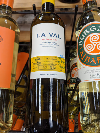 Wine Store «Blanchard Liquor - Jamaica Plain», reviews and photos, 741 Centre St, Jamaica Plain, MA 02130, USA