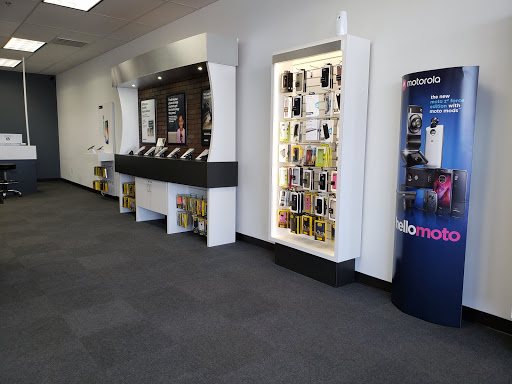 Cell Phone Store «Verizon Wireless - Wireless M Hickory Creek», reviews and photos, 4070 FM2181, Hickory Creek, TX 75065, USA