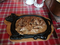 Sauce aux champignons du Restaurant chez Mamema - S'Ochsestuebel (au Boeuf) à Obenheim - n°3