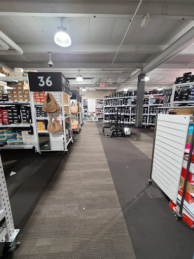 Shoe Store «DSW Designer Shoe Warehouse», reviews and photos, 2500 Central Park Ave, Yonkers, NY 10710, USA