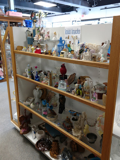 Thrift Store «Freedom Treasures Resale Store», reviews and photos, 7570 Cooley Lake Rd, Waterford Twp, MI 48327, USA
