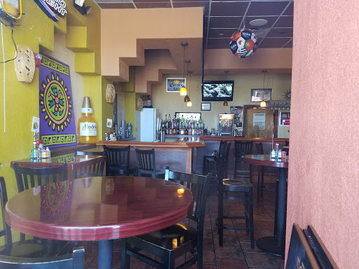 El Azteca Restaurant image 4