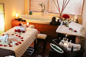 Le Paradis Spa - Beauty Salon image