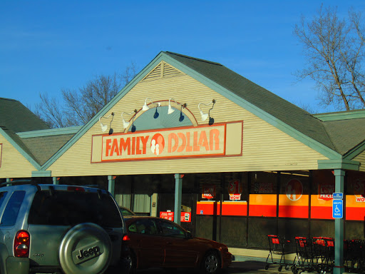 FAMILY DOLLAR, 1155 Putnam Pike, Chepachet, RI 02814, USA, 
