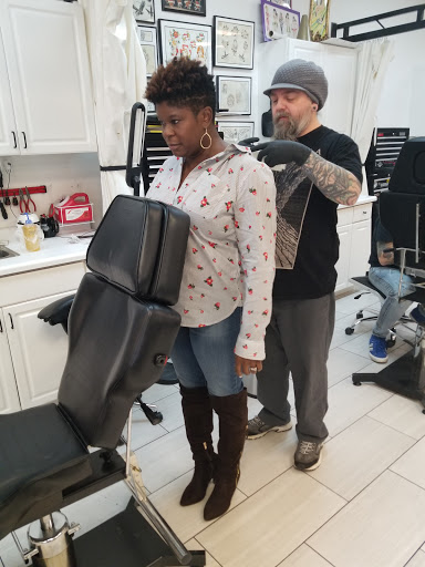 Tattoo Shop «Inkwell Tattoos», reviews and photos, 10603 Lincoln Trail, Fairview Heights, IL 62208, USA