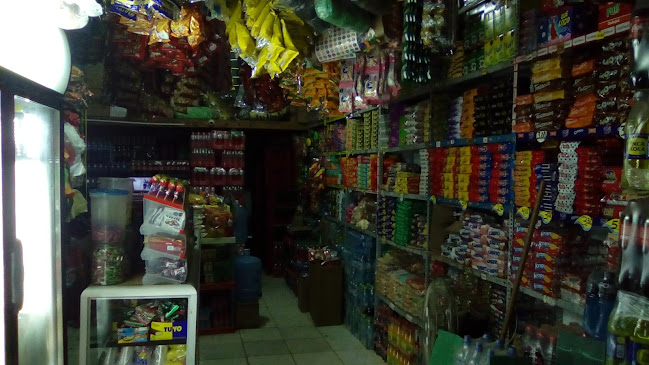 Opiniones de Golosinas Aguirre en Callería - Tienda de ultramarinos