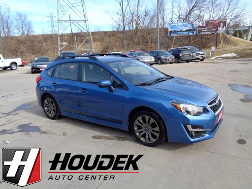 Used Car Dealer «Houdek Auto Center», reviews and photos, 150 7th Ave, Marion, IA 52302, USA
