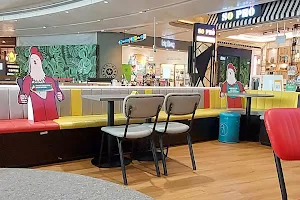 JINJJA Chicken @ Jewel Changi Airport image